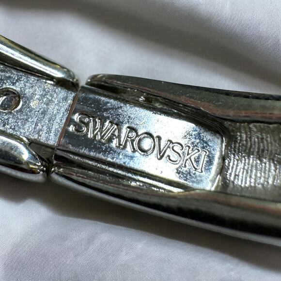 Swarovski Swan Signed Bracelet Earrings Bracelet Brooch Jewelry Set, Pave Stones - Picture 16 of 16